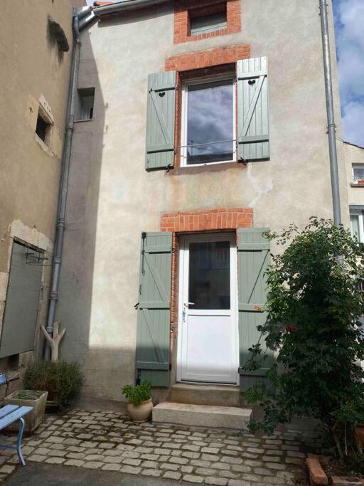 Petite Maison De Village Ebreuil المظهر الخارجي الصورة